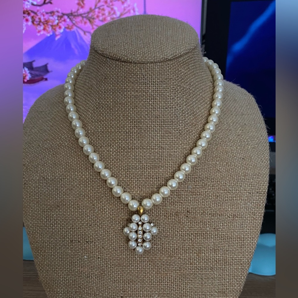 Ivory Pearl necklace